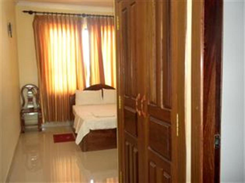 Nyny Hotel Kampot Quarto foto